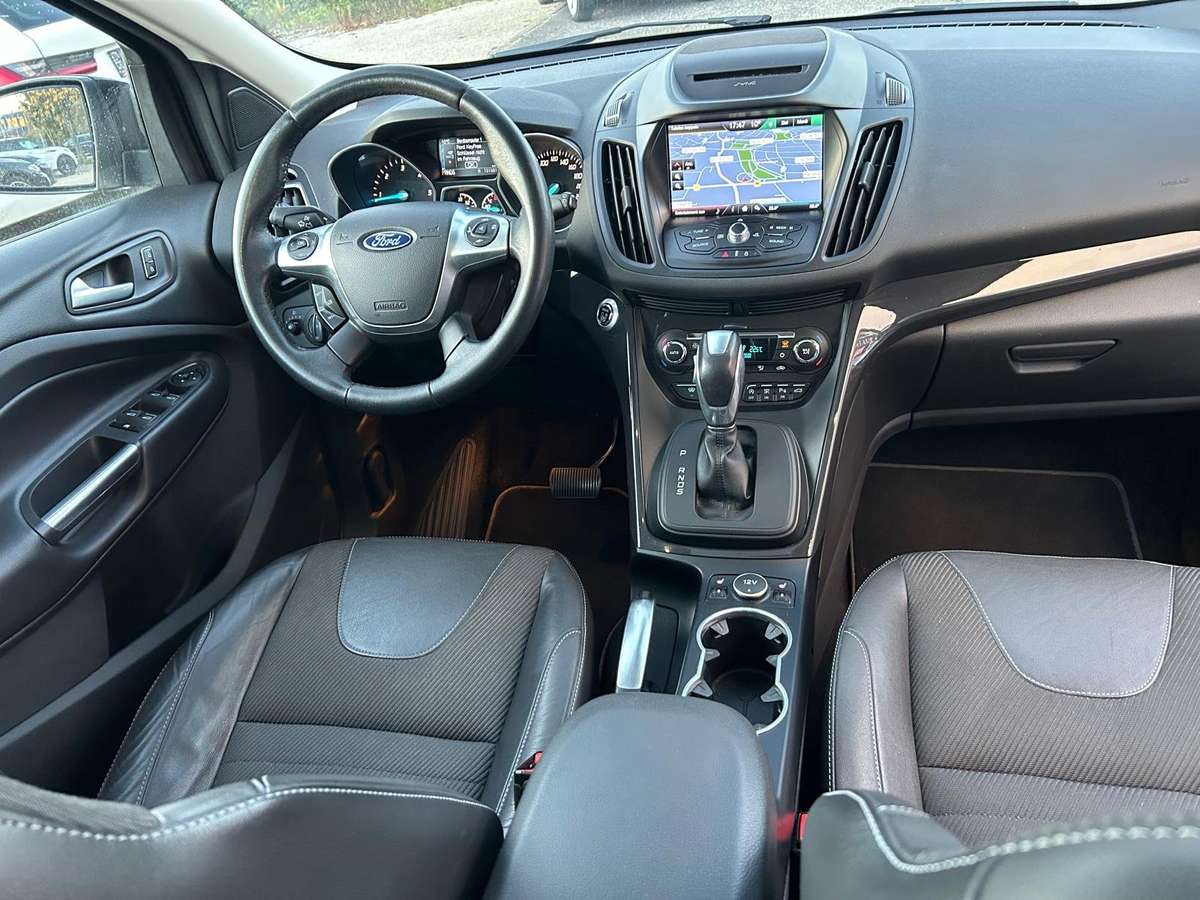 Ford Kuga – Bild 10 von 13