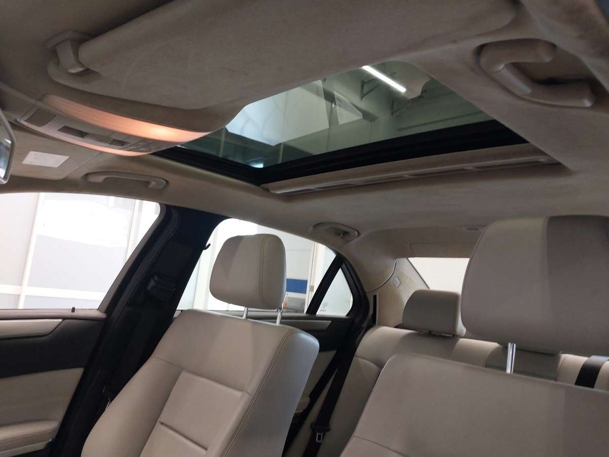 Mercedes-Benz E 350 – Bild 10 von 12