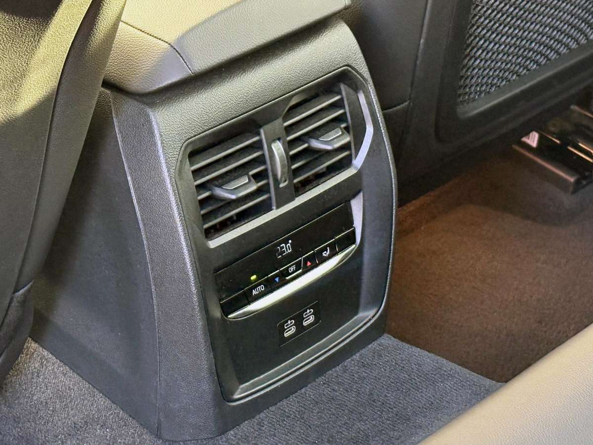 BMW 320 – Bild 31 von 33