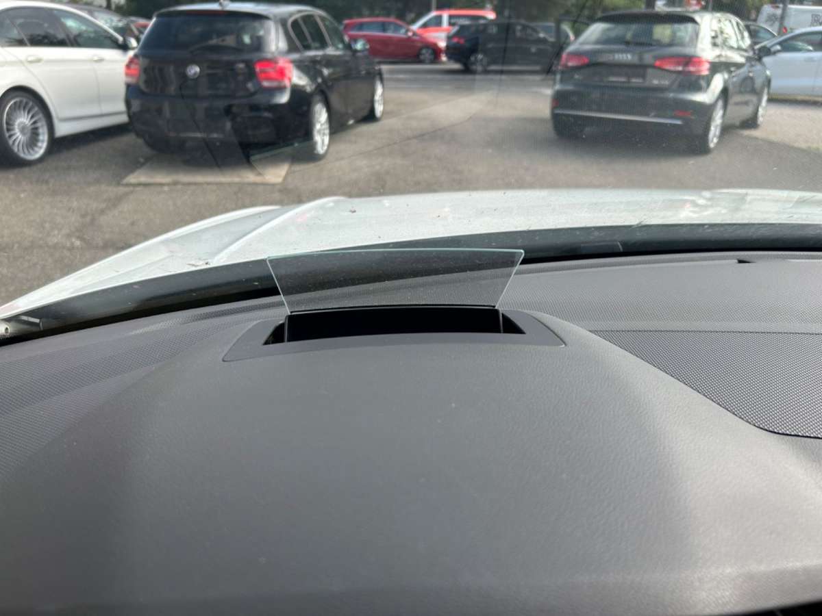 Volkswagen Tiguan – Bild 13 von 15