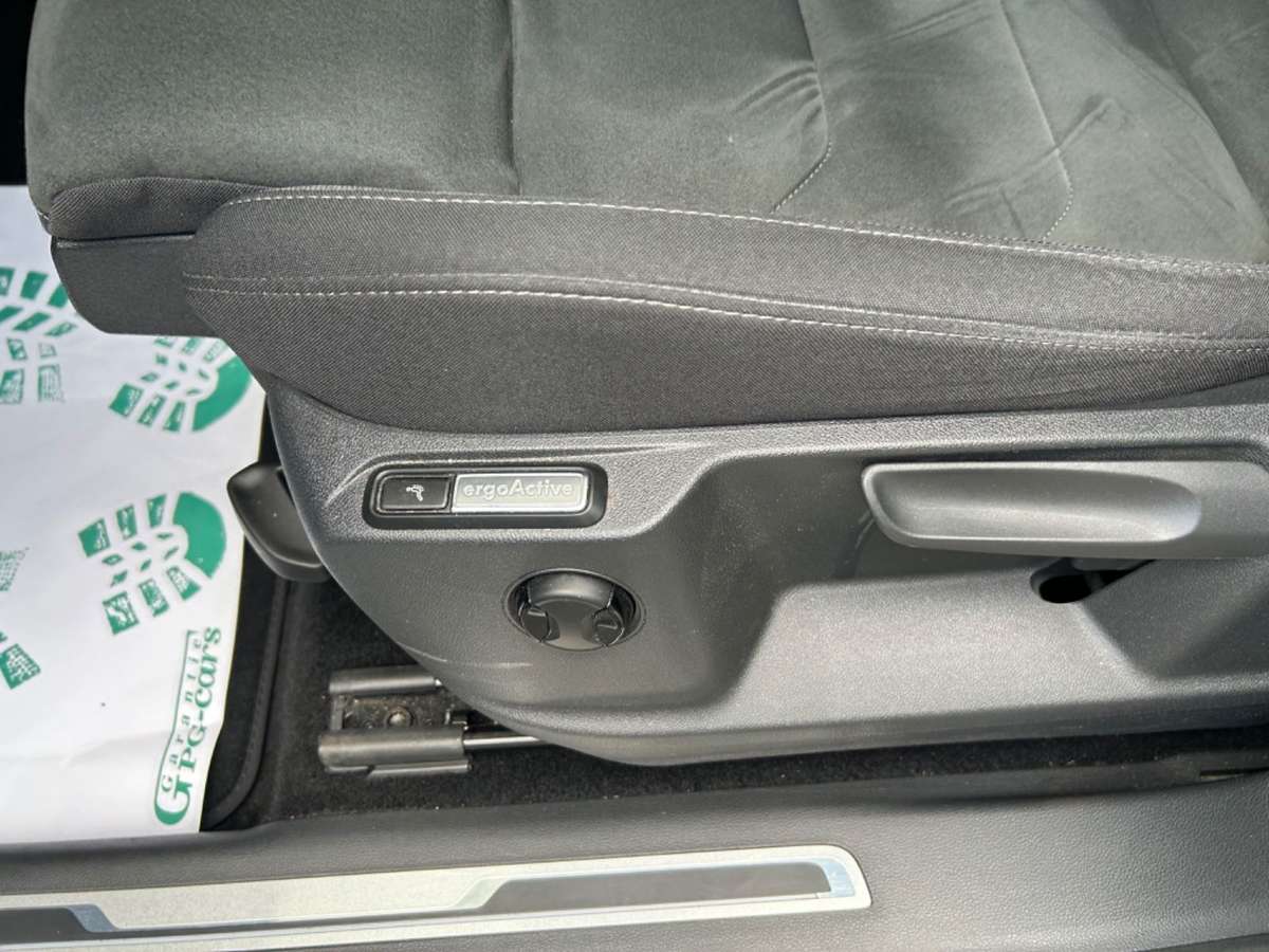 Volkswagen Tiguan – Bild 14 von 15