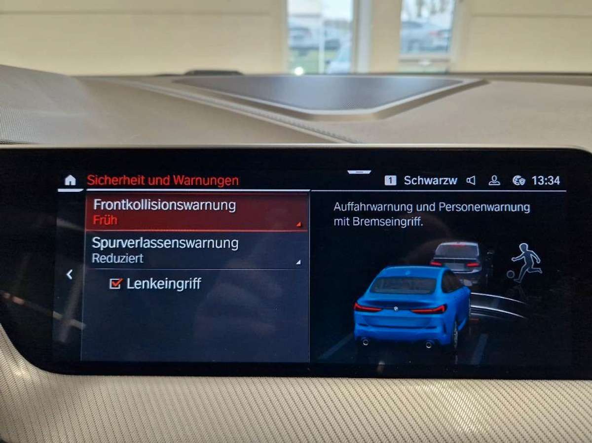 BMW 218 – Bild 12 von 15