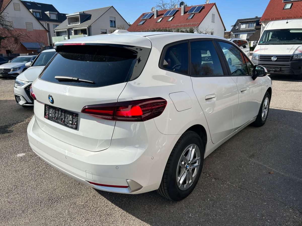 BMW 218 – Bild 6 von 14