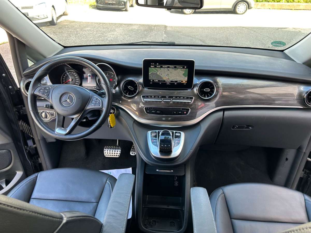 Mercedes-Benz V 250 – Bild 12 von 15