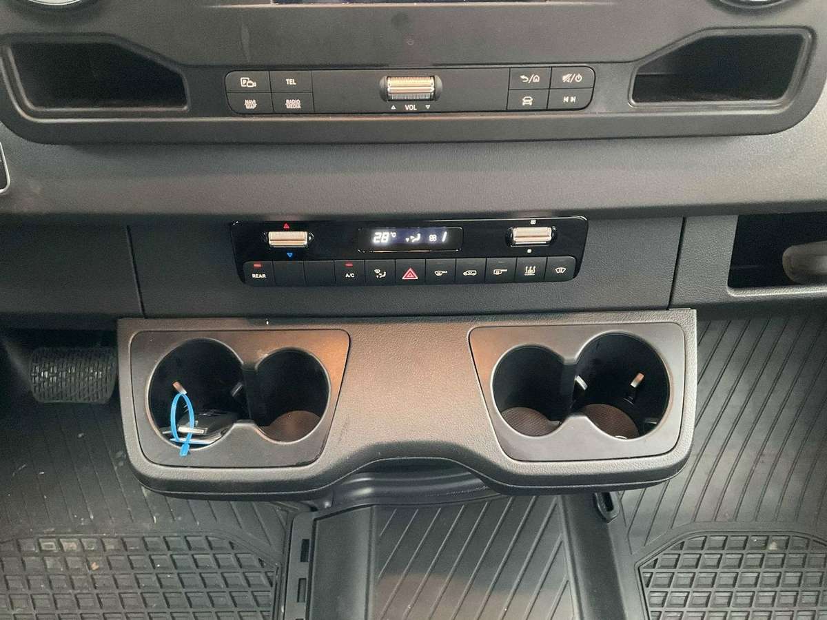 Mercedes-Benz Sprinter – Bild 11 von 15