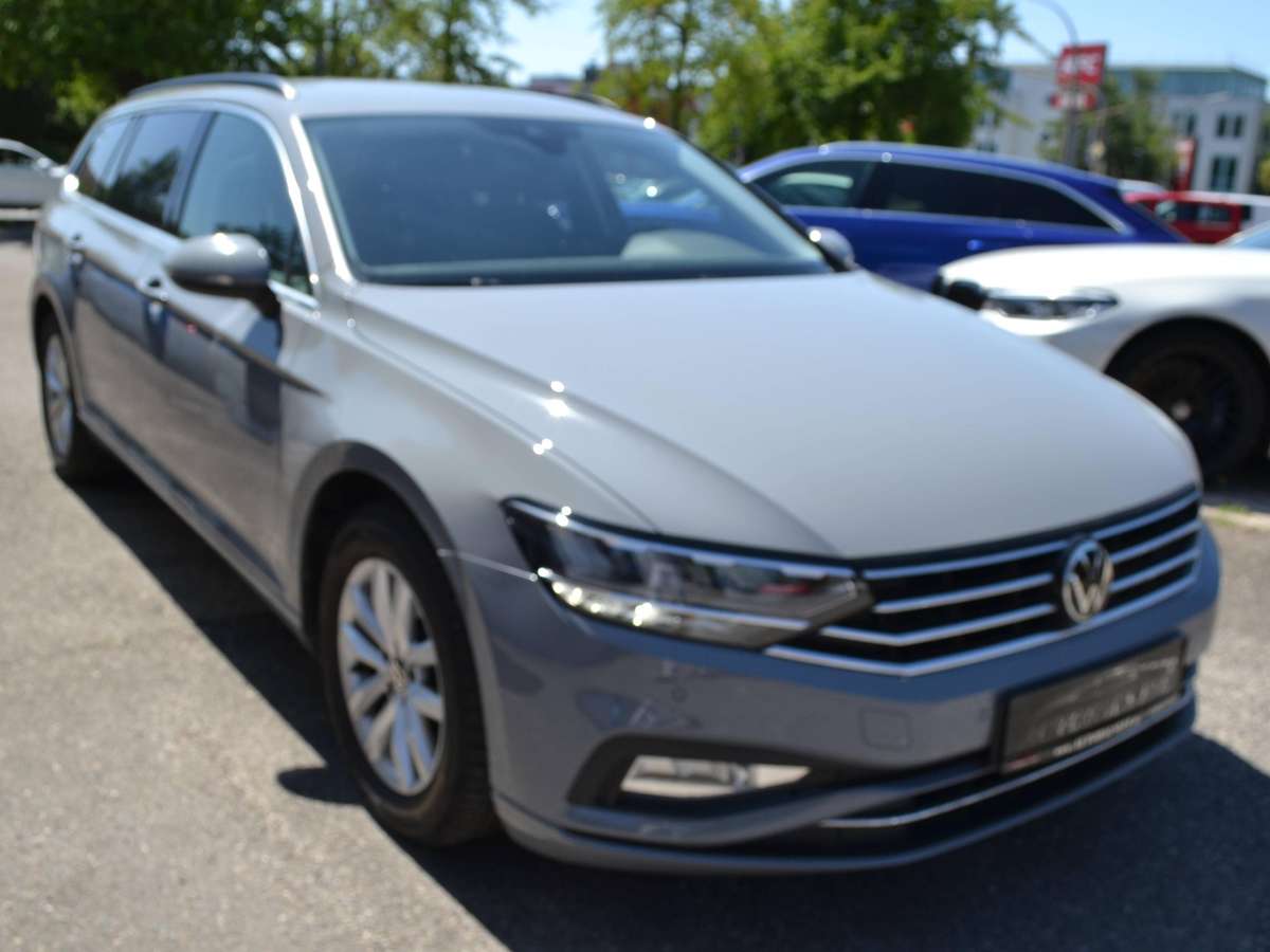 Volkswagen Passat Variant – Bild 2 von 19