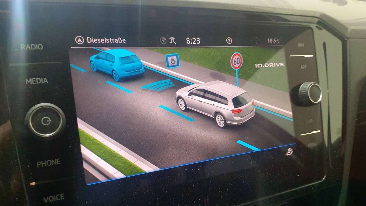 Volkswagen Passat Variant – Bild 7 von 19