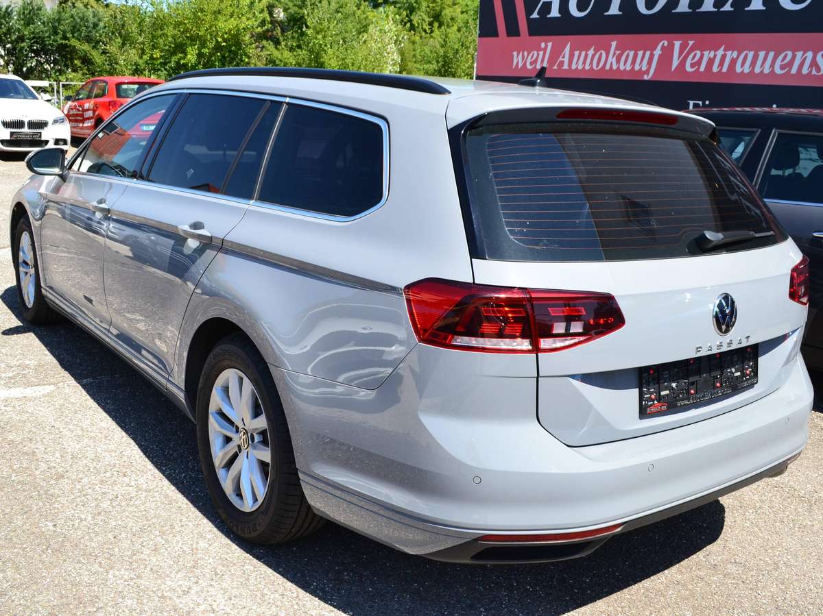 Volkswagen Passat Variant – Bild 12 von 19